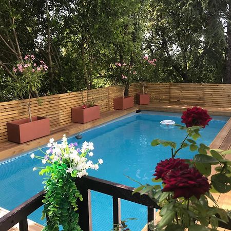 Le Riad Saint-Maximin Buitenkant foto